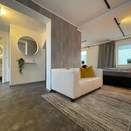 Gleis 12 , Kontaktloser 24-7-Check In, Barrierefrei ,Smart Tv, W-Lan, Parkplatz Kostenlos Bueckeburg Exterior photo